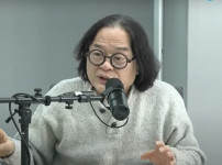 "김수현과 김새론의 교제는 범죄가 아니었다"...김갑수 코너, 결국 폐지 기사의 썸네일